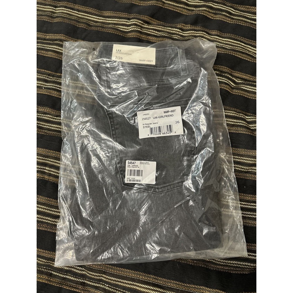 Lax Jeans size 2/ 26